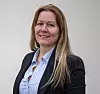 Lisbeth Børresen, nordisk sikkerhetssjef hos NTT Security, sier unge arbeidstakere har andre forventninger til cybersikkerhet enn det som er tilfellet for dem som ikke er født inn i den digitale tidsalder. Foto: NTT Security