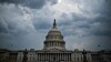 Kongressen i Washington. Demokratene meldte tirsdag fra om det var registrert nye forsøk på datainnbrudd i deres systemer. Partiet har kontaktet FBI om saken.