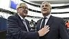 EU-kommisjonens president Jean-Claude Juncker sammen med EU-parlamentets president Antonio Tajani i EU-parlamentet i Strasbourg.