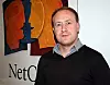 Kommunikasjonssjef Øyvind Vederhus og Netcom har begynt å rangere solgte mobiltelefoner.