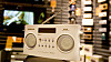 OSLO 20060414: DAB-radioer er lite utbredt i dag, men når FM-nettet legges ned om noen år, er planen at DAB skal bli den nye standarden. Overgangen vil bety at vi alle må kjøpe nye radioer. Foto: Håkon Mosvold Larsen / SCANPIX