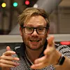 Jon Ramvi synes det er spennende å kunne «vippse» boligen fra selger til kjøper. Foto: Andrea Bruer