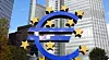 Euro-symbolet ruver utenfor hovedkvarteret til Den europeiske sentralbanken i den tyske byen Frankfurt.