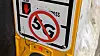 Klistremerke med forbudsskilt mot 5G.