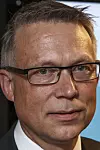 Sjef for Nasjonal Sikkerhetsmyndighet, Kjetil Nilsen, advarer mot å ta for lett på sikkerheten med en elektronisk meldingsboks. Enten må det være ende-til-ende-sikring ellers bør Altinn ta jobben, mener de.