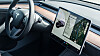 Få bileiere mener de har god kontroll på hva slags data bilen deres samler inn og deler med andre. Bildet er fra en Tesla.