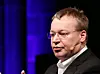 Ikke en gang samtaler med Microsoft, og absolutt ingen avtale om å kjøpe oss, sier Nokia-sjef Stephen Elop.