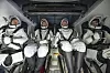 Butch Wilmore, Alexander Gorbunov, Nick Hague og Suni Williams avbildet mens de sitter inne i romkapselen fra SpaceX etter at den var blitt fisket opp av skipet Megan utenfor kysten av Florida tirsdag.