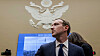 Facebook-sjef Mark Zuckerberg møtte til høring i handels- og energikomiteen i Representantenes hus i forrige måned. Han lover å kjempe mot oppstykking av selskapet.