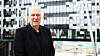 Telia Norges administrerende direktør Stein-Erik Vellan sier de 245 inkluderer tidligere nedbemanninger, naturlige avganger og innleide konsulenter. – Vi forstår godt at dette er veldig krevende for de som berøres og deres kolleger, sier han.