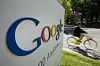 Liker du dårlig at navnet ditt kobles til belastende eller uriktige oppysninger når Google forslår søk, for eksempel «Ditt navn Alzheimer»? Da kan du be Google slette forslagene. Og får du nei kan du klage til Datatilsynet.