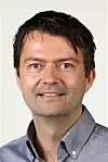 Både teknologisjef Sturla Frøyland hos Egmont Publishing Digital og driftspartneren Redpill Linpro forteller åpent om DDoS-angrepet som rammet Egmont-nettsteder i forrige uke. Foto: Privat