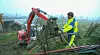 Å bygge ut bredbåndsinfrastruktur er kostbart. Derfor har myndighetene gått inn med millionstøtte til flere av prosjektene. I Nordland skal en av utbyggerne ha vært litt vel ivrig med viderefaktureringen. Bildet er fra Skesdsmo i 2003, der Veidekke gravde grøfter for å plassere fiberkabler.