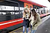 Togpersonellet venter på ny og bedre togradio, mens passasjerene lengter etter fungerende wifi på hele togreisen. Nå foreslår en ny utredning at jernbanetunnelene forberedes for både digital togradio og passasjer-wifi, selv om de to tiltakene fortsetter som separate prosjekter.