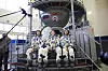 Fra venstre den franske astronauten Thomas Pesquet, russiske kosmologen Oleg Novitsky og den amerikanske astronauten Peggy Annette Whitson avbildet før de skal tilbringe de neste månedene av livene sine i bane rundt jorden. Foto: NTB scanpix