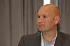 Tor Kristian Gyland hos Green Mountain Datacenter tar til orde for en offensiv mot fiberleverandørene om lavere priser.