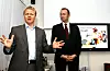 Funcom-direktør Trond Arne Aas går lysere tider i møte, mener britisk analytiker. Her avbildet sammen tidligere kulturminister, Trond Giske, i 2008. Foto: NTB Scanpix