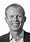 Ansetter igjen: konsernsjef Erik Villum i Umoe IKT.