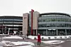 NIF IT består i dag av rundt 45 ansatte. En tredel jobber med IT-support i Drammen og resten jobber med drift, utvikling og forvaltning fra lokalene ved Ullevål Stadion (bildet). De kjøper også inn tjenester med offshoring fra Bulgaria. Foruten nettjenester for publikum forvalter de også en infrastruktur med 1500 brukere på kontorstøtteplattform, 42 ulike lokasjoner med nettilgang, 8000 databaser og 300 servere. Foto: Marius Jørgenrud