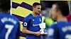 Her bærer Everton-kapteinen ut histories første robot-maskot i Premier League, laget av norske No Isolation. Den sørget for at den 14 år gamle fotballsupporteren Jack fikk en opplevelse for livet.