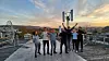 Representanter fra Orbit NTNU, med leder Ulrik Falk-Petersen som nummer tre fra venstre. Her fra bakkestasjonen i Trondheim. Foto: Orbit NTNU