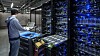 Selv på innsiden av veggene i Facebooks datasentre skal det være vanskelig å gjøre endringer på serverne.
