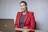 Tallenes telerør: Kommunikasjonssjef i Stiftelsen Elektronikkbransjen, Marte Ottemo, konstaterer en liten tilbakegang i en bransje som hadde et gullår i fjor. Foto: Odd R. Valmot