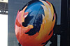 Av hensyn til kompatiblitet med dagens web føler Mozilla seg nå tvunget til å innføre støtte i Firefox for konkurrerende webkit-prefiks.