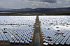 Et 600 megawatt stort solkraftverk i Texas skal fra 2027 sende all strømmen det produserer, til Metas KI-datasentre i USA. Solkraftverket på bildet ligger i Nevada.