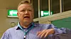 Teleanalytiker John Strand vil synliggjøre at EUs nettnøytralitetsregler får vilkårlige utslag. Derfor har han klaget Tesla inn for svenske og nederlandske teleregulatører.