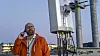 Jan-Erik Hvidsten som leder teknologiavdelingen i Ice ved basestasjonen i Nydalen i Oslo, som var den første 5G-basestasjonen Ice satte i ordinær drift, i fjor.