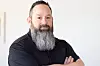 Bjørn Riiber er tidligere president, nå styremedlem i Citrix User Group i Norge, en teknisk brukerforening som i fjor omdøpte seg til End User Computing Tech (CUGtech) for å gjenspeile en større bredde. Microsofts inntog med Azure Virtual Desktop har spilt en avgjørende rolle, også for karrierevalget hans.