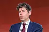 Sam Altman leder OpenAI, som nå bremser utviklingen av sine kraftigste KI-modeller.