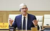 Apple-sjef Tim Cook delte selv reklamefilmen for den nye Ipad Pro, som mange kunstnere reagerte sterkt på.