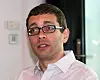 Mozilla ble tvunget til å innføre DRM-støtte i nettleseren, forklarer Andreas Gal (bildet). Bilde: Marius Jørgenrud