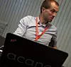 Videokonferanse, men også mye mer. Acano skaper virtuelle arbeidsrom. Disse kan bli bedre enn fysiske møter, mener salgsingeniør Karl Erik Nærum. Bilde: Marius Jørgenrud, digi.no