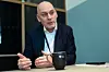 Telia Norge-sjef Bjørn Ivar Moen har sammen med Lyse Tele-sjef Kristin Dahle Larsen skrevet et innlegg der de forklarer hvordan samarbeidet om radionettet vil gi bedre dekning og større sikkerhet for nødkommunikasjon. Foto: Oskar Hope-Paulsrud