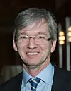 – Vi ønsker at Skate skal bidra aktivt i digitaliseringen av offentlig sektor, sier statssekretær Paul Chaffey. Foto: Marius Jørgenrud