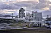 Prosessanlegget for flytende naturgass på Melkøya er svært kompakt, men skal være et av de mest effektive i verden, ifølge Statoil. Dette anlegget leverer blant annet strøm til 420kV-linjen som går mellom Balsfjord og Hammerfest, skriver TU. Foto: Anders J. Steensen/TU