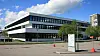 En svensk videregående skole har fått 180 000 norske kroner i bot etter å brutt GDPR. Bildet viser Hellerud videregående skole i Oslo, og er brukt som illustrasjon.