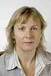 Elisabeth Aarsæther i Post- og teletilsynet forklarer at tilsynet mener Tele2 uansett har motivasjon til å bygge utover sine forpliktelser.