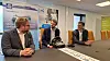 Åpnet det industrielle 5G-nettet: Næringsminister Jan Christian Vestre, flankert av visekonsernsjef i Yara, Lars Røsæg til venstre og administrerende direktør i Telenor Norge, Petter-Børre Furberg. Foto: Odd Richard Valmot