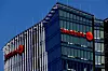 Utfallet skyldes nettverksproblemer hos en tredjepart i tjenesten Swedbankpay fra den svenske banken Swedbank. Illustrasjonsbilde fra et Swedbank-kontor i Vilnius.