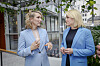 Digitaliseringsminister Karianne Tung og Microsoft Norge-sjef Kristine Dahl Steidel fotografert sammen i forbindelse med kursing og innsalg av kunstig intelligens i mai 2024.