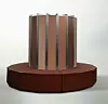 Cray er spesielt kjent for ikoniske superdatamaskiner som denne, Cray-1 fra 1975. Bilde: Cray