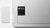 Den utbyttbare SSD-lagringsenheten ligger lett tilgjengelig på undersiden av den nye Surface Pro 8.
