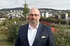 Georg Svendsen, leder for infrastruktur i Telia Norge, på taket av Telias bygg på Økern i Oslo. Han tror kunstig intelligens vil bidra til å styre energiforbruket enda bedre i framtida.