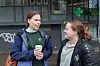 Silje Holten Halvorsen og Heidi Andreassen Rød ble sjokkert da de fikk vite om sikkerhetshullet i noen Bluetooth-hodetelefoner. Foto: Kristin Mehammer