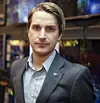 Finn Myrstad hos Forbrukerrådet mener at Telia og Telenor ikke oppfyller forutsetningene som skal til for å utnytte et smutthull i de europeiske reglene om nettnøytralitet. Bilde: Kjell Håkon K. Larsen