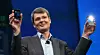 Blackberry, med toppsjef Torsten Heins i spissen, har sett aksjekursen rase mer enn 90 prosent på fem år. Selskapet er i ferd med å bli solgt og sier opp 4500 ansatte, noen av dem vil Apple ha kloa i.